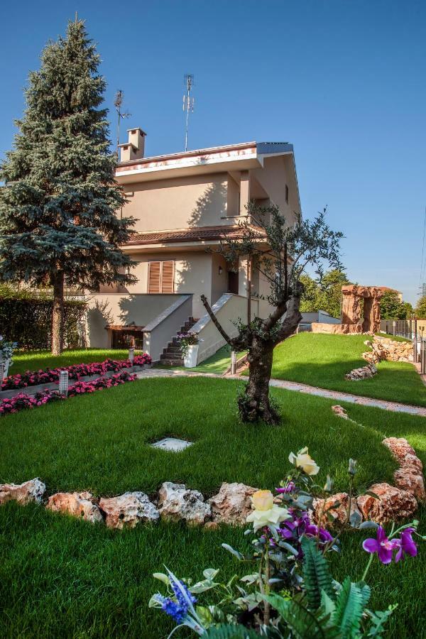 B&B Villa Aurora Brugherio Eksteriør bilde